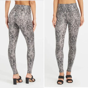 Spanx Faux Leather Snake  Shine Leggings Size M High Waist Full Length